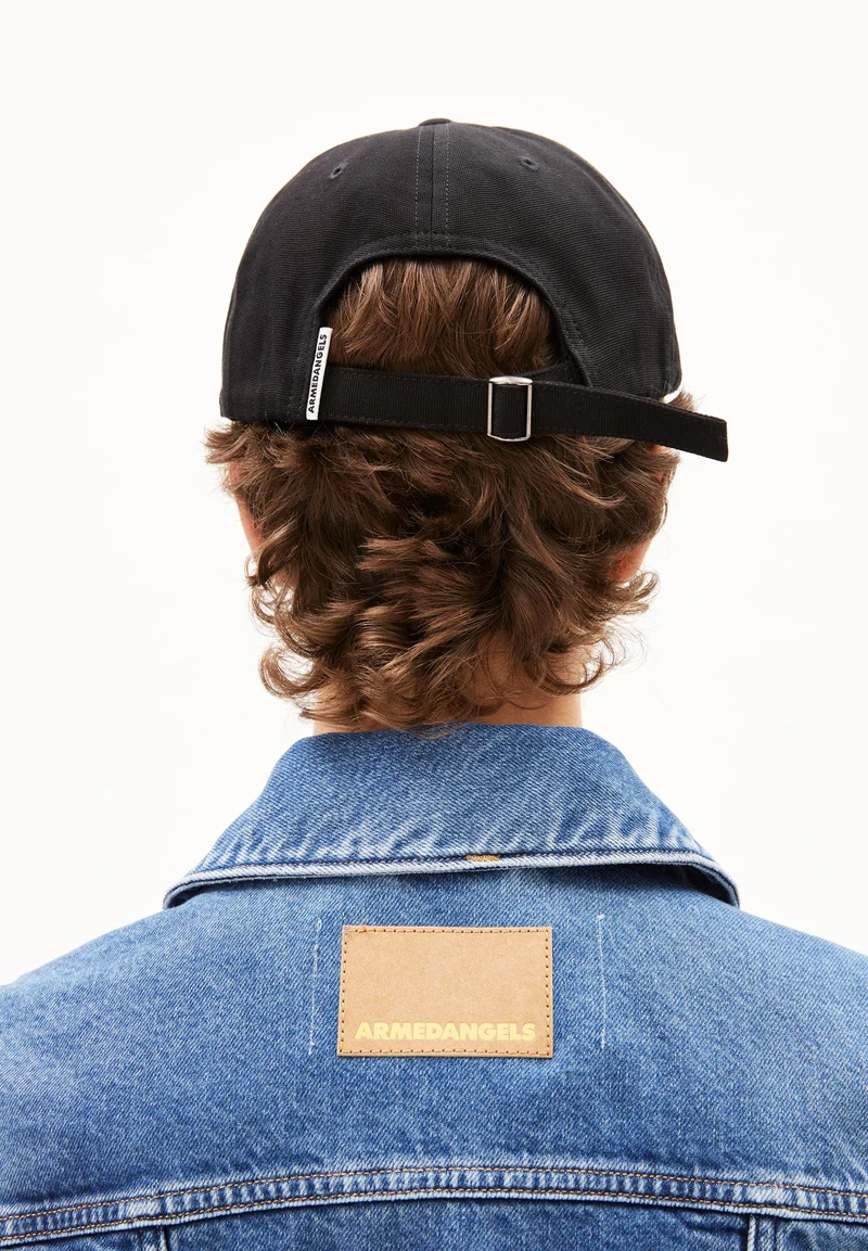 YENAAS WORD ICONIC Å | black
