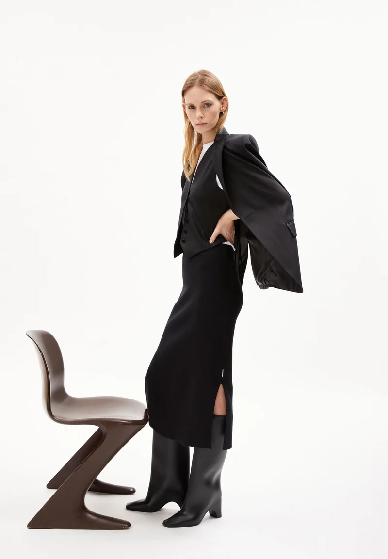 MAALIN | black