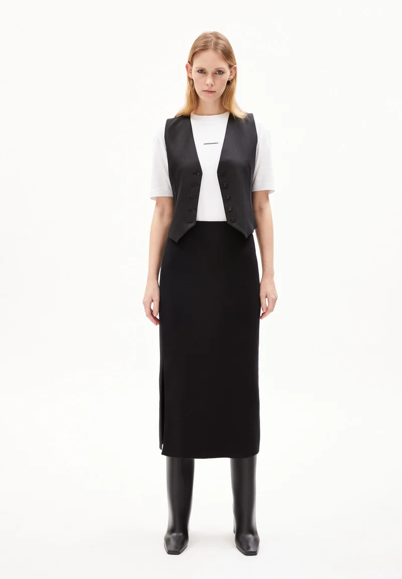 MAALIN | black