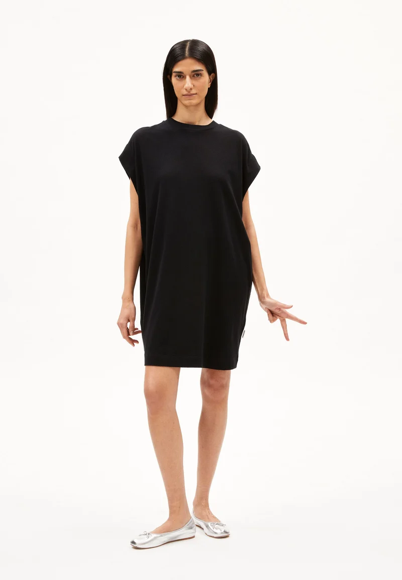 DAARIXA LINEN | black