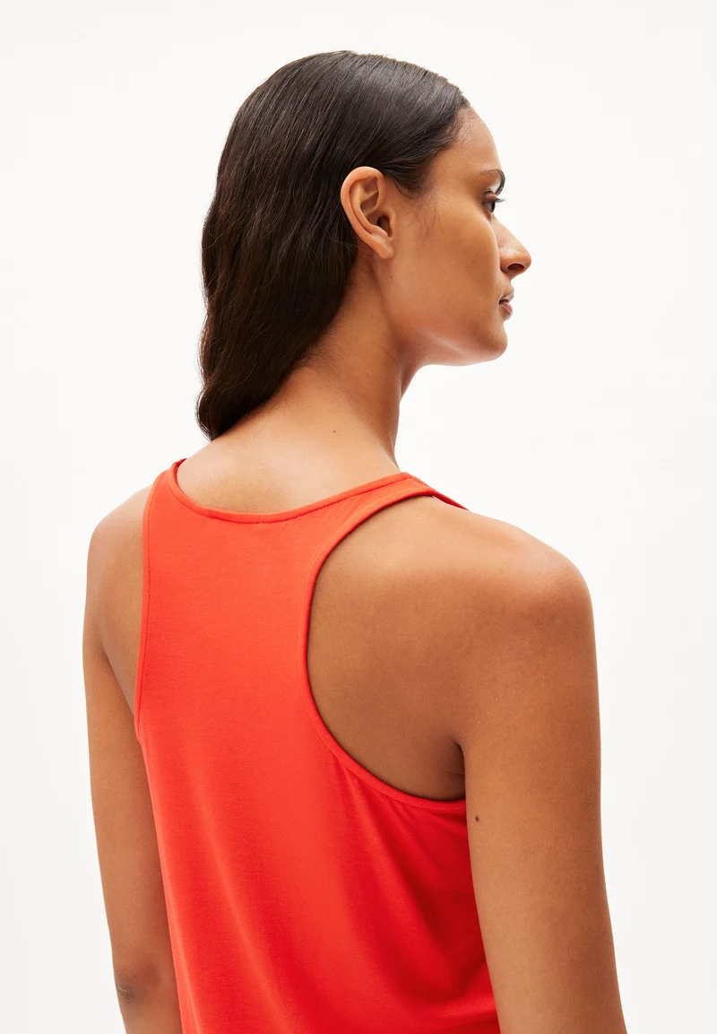 ARELINAA | poppy red