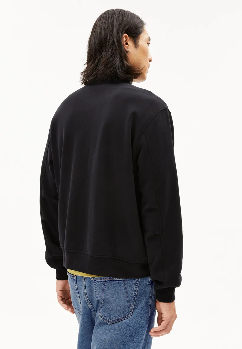 BOSAAS | black