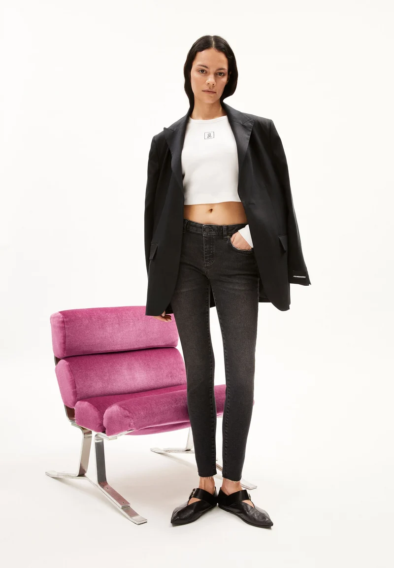 TAYNAA | onyx