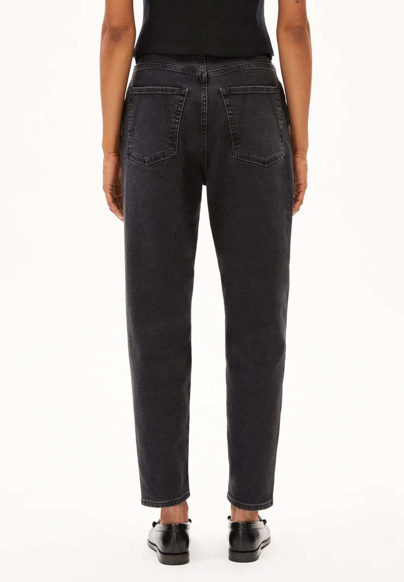 MAIRAA COMFORT | black washed authentic
