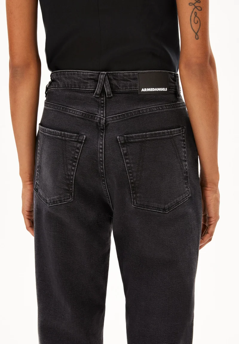 MAIRAA COMFORT | black washed authentic
