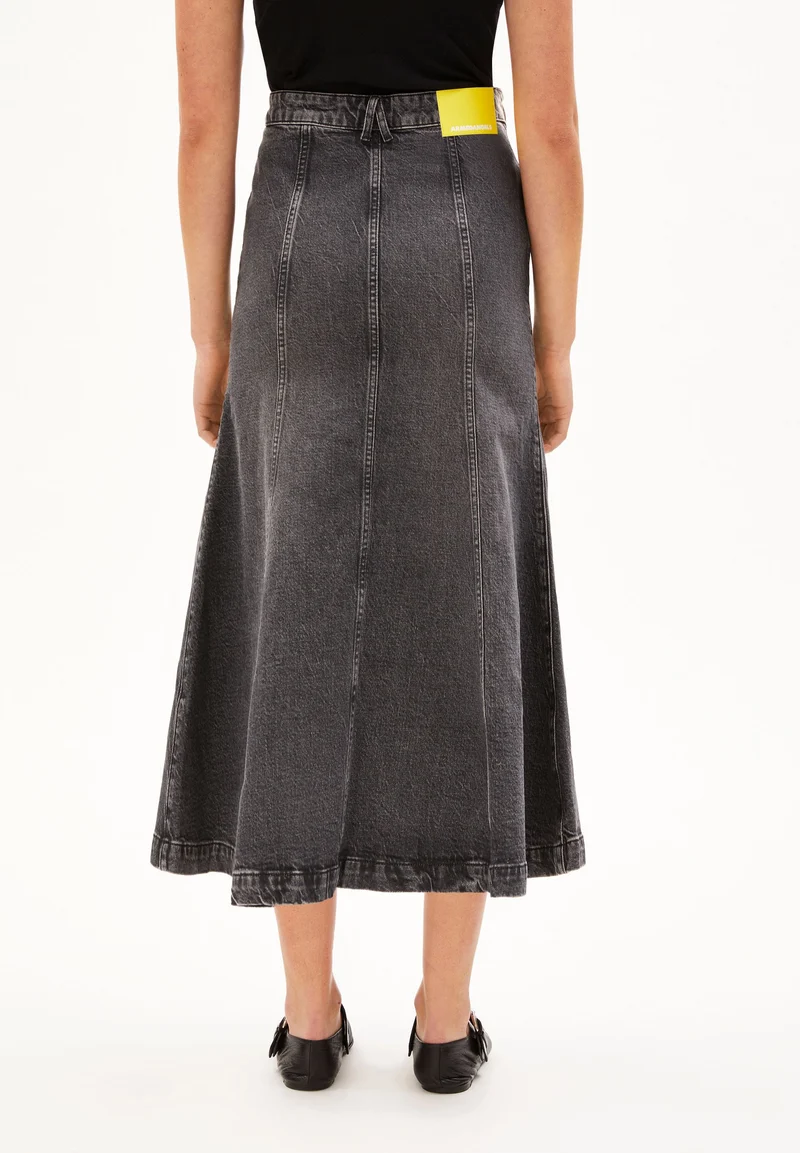 ARIENAA | washed obsidian