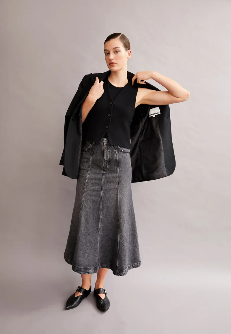 ARIENAA | washed obsidian