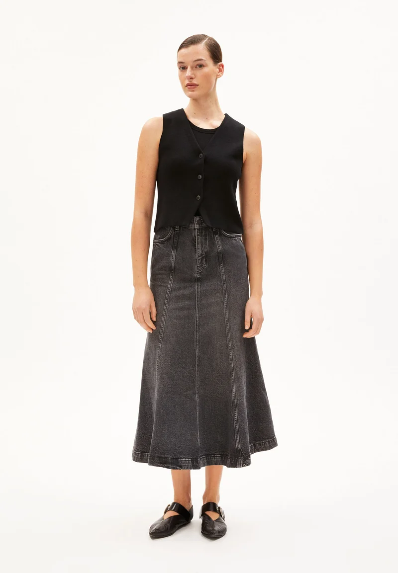 ARIENAA | washed obsidian