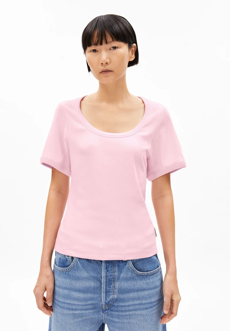 VIOLAHAA | peony