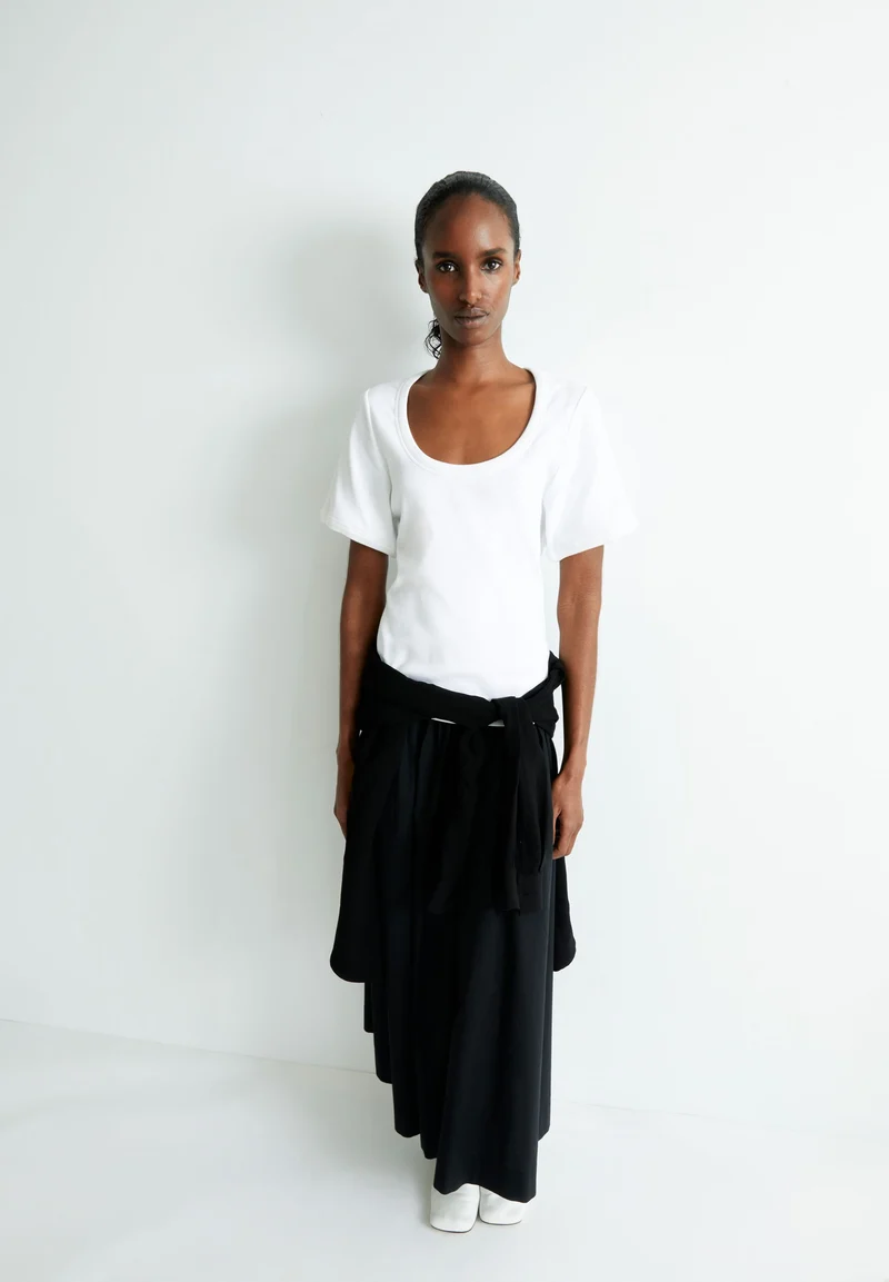 VIOLAHAA | white