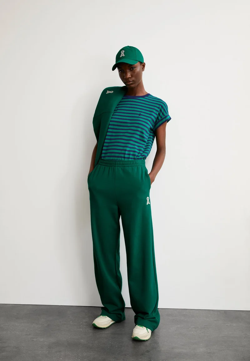 ICONIC Å IVAARA SWEATHOSE | emerald green