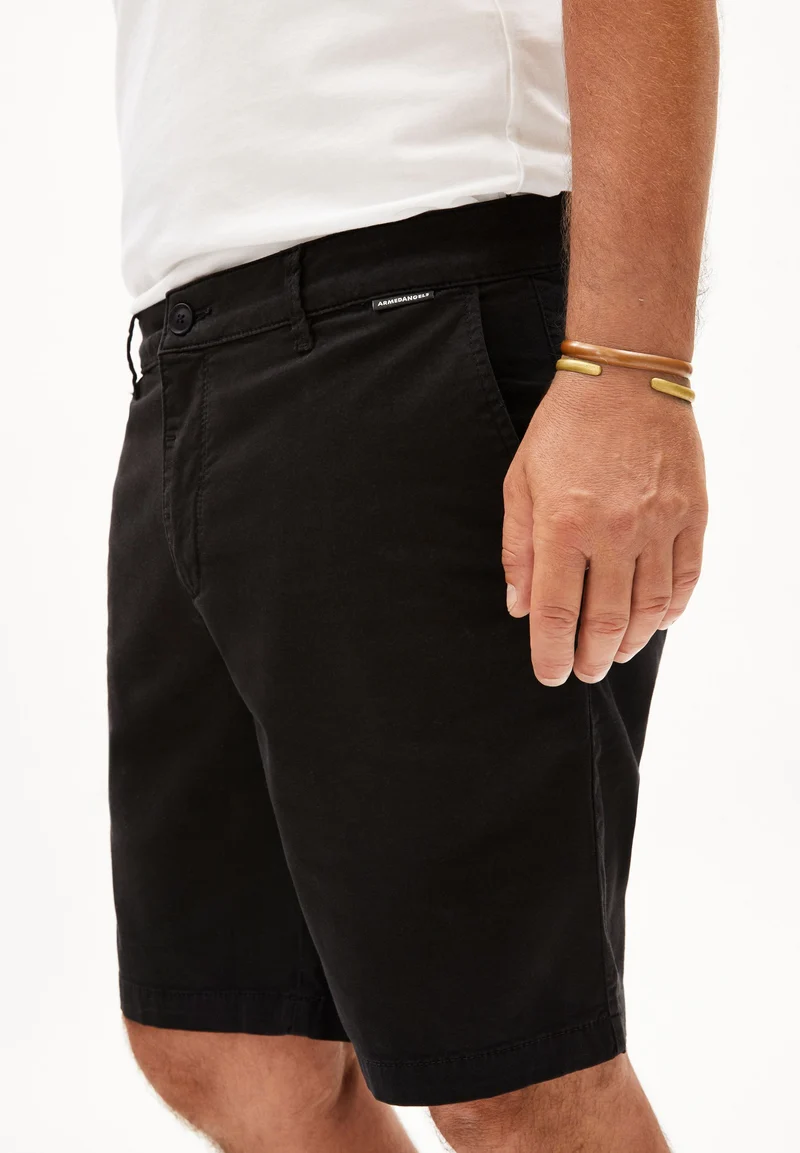 DAALOS | black