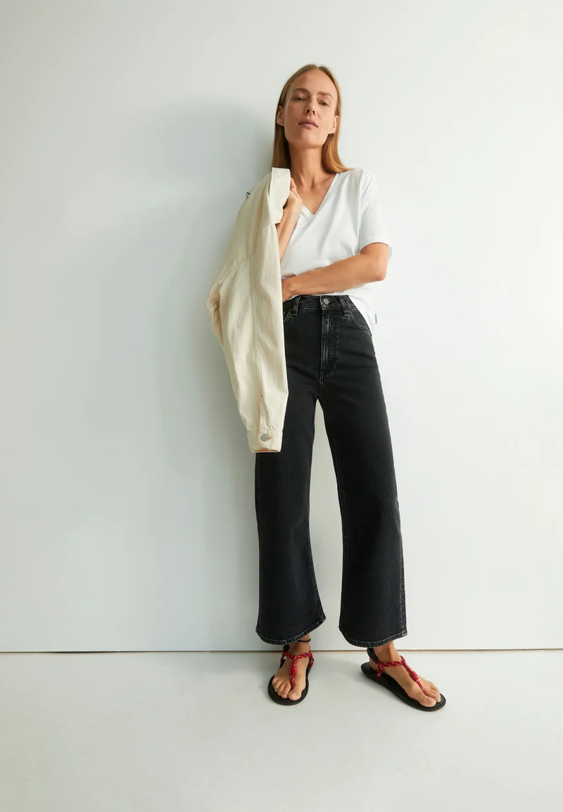 MURLIAA CROPPED WIDE JEANS | ebony black
