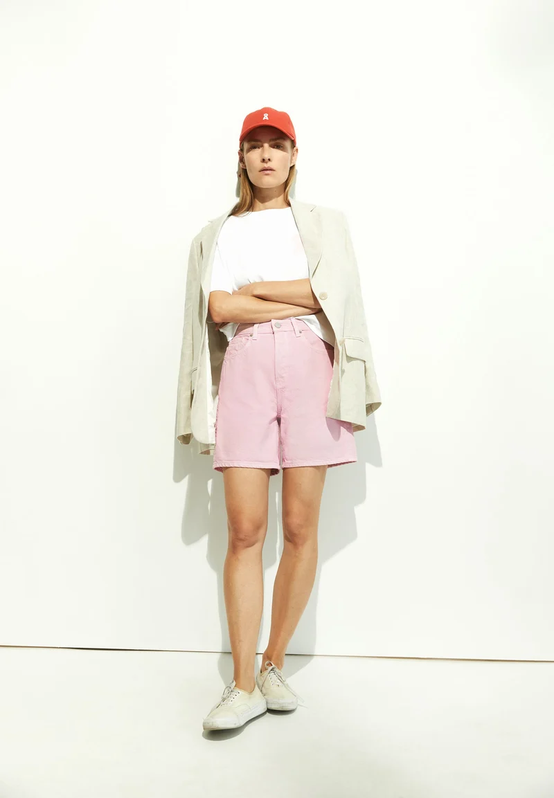 SHEAARI | peony