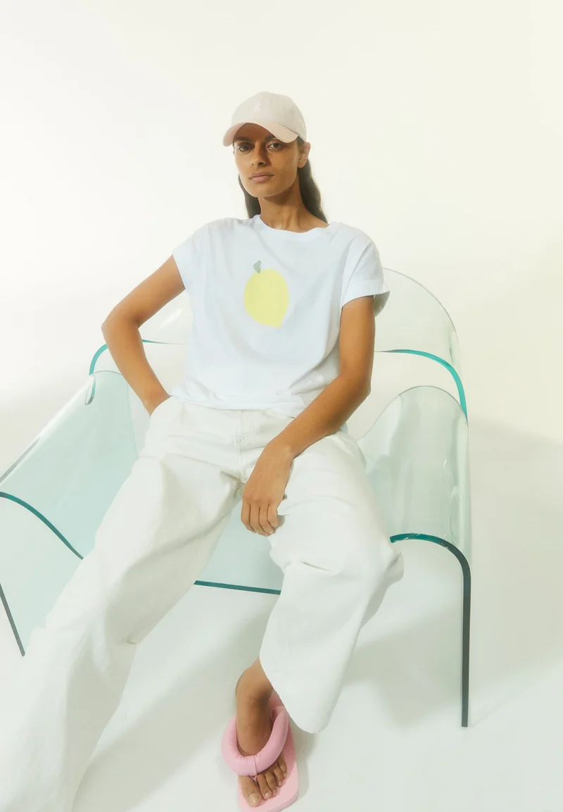 IDAARA FRUITS | white