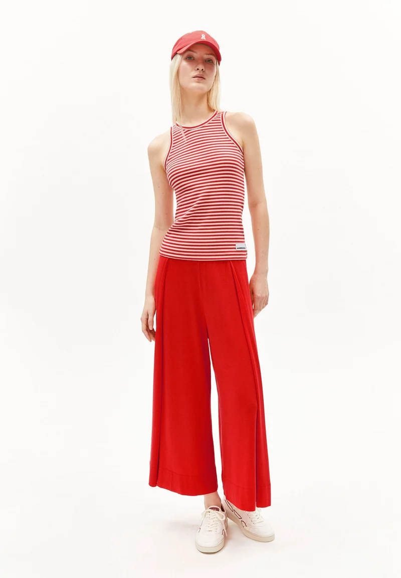 KAARO LINI | poppy red