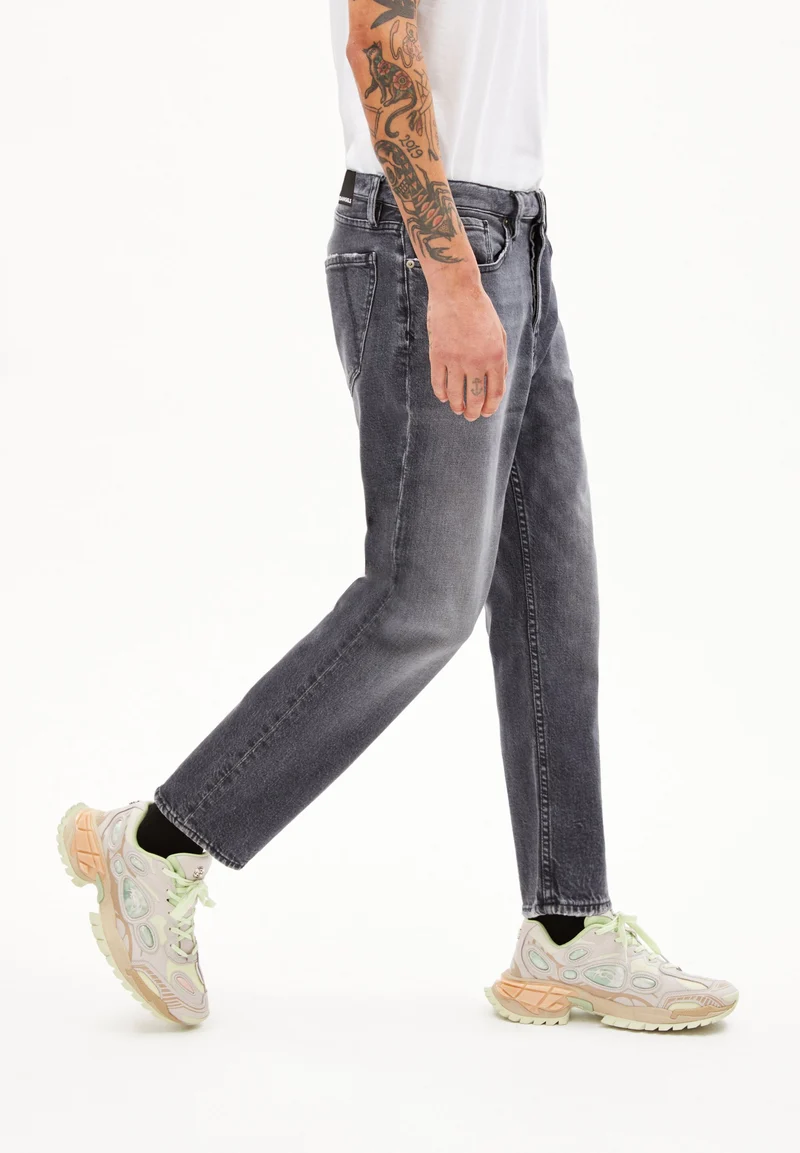 AAUSTIN | washed iron