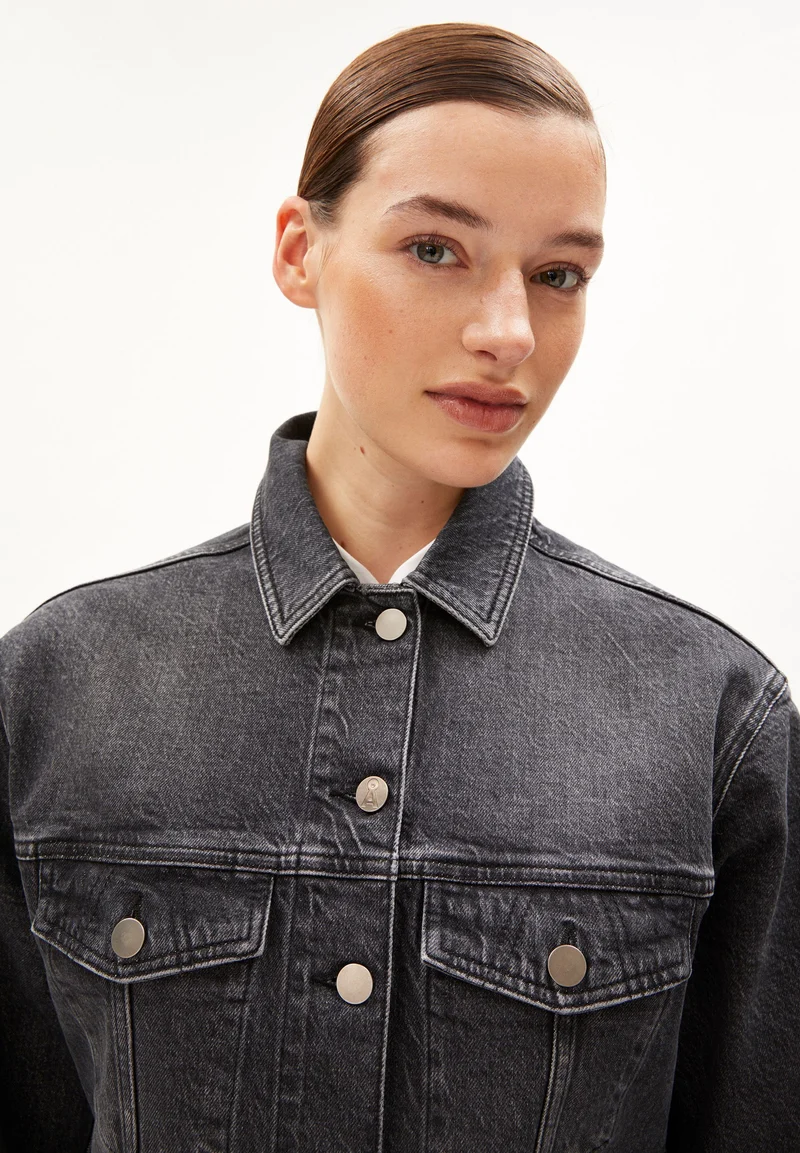 DENSIAA | washed obsidian