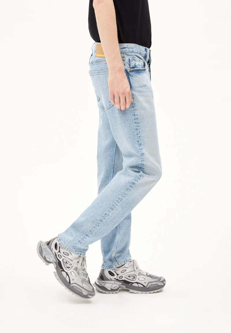 DYLAANO STRAIGHT JEANS | sinope