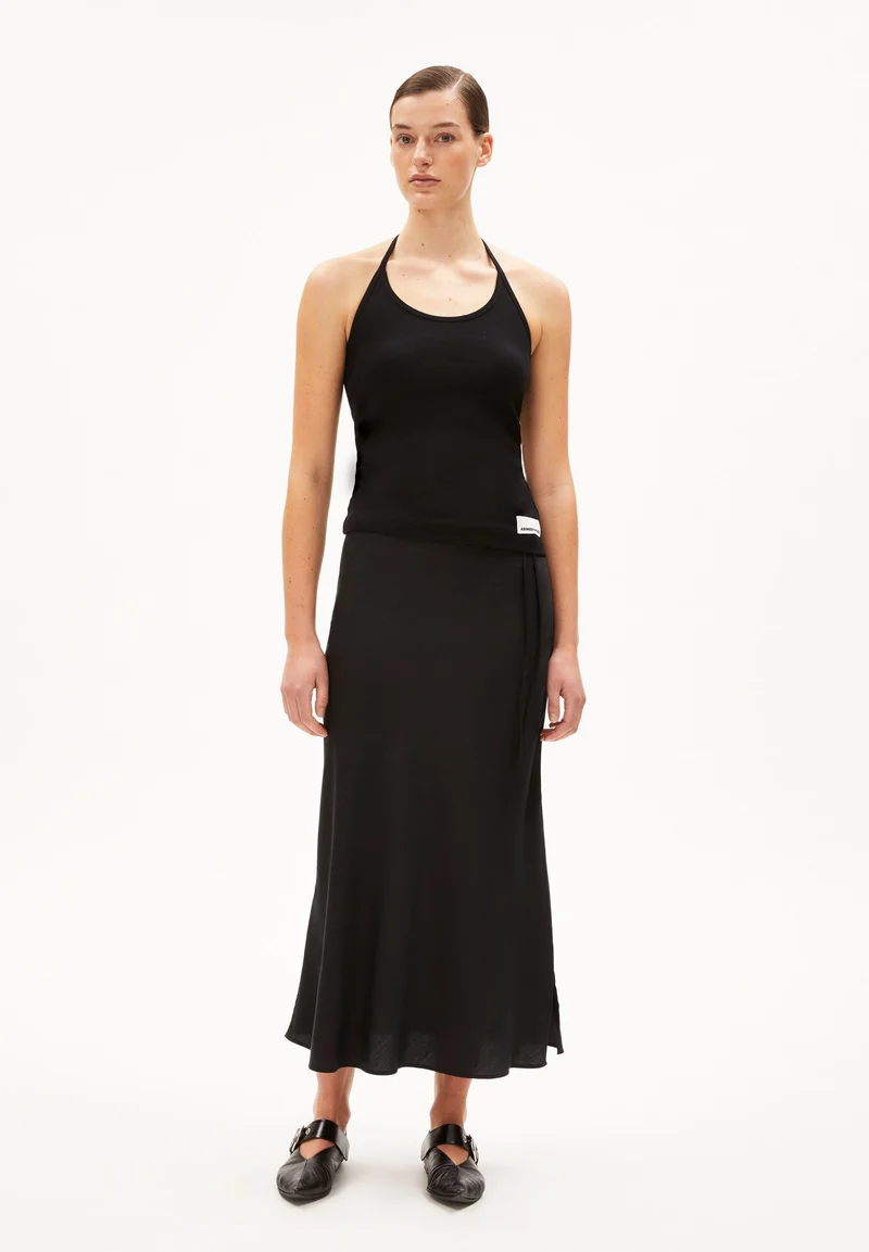 LAELIAA | black
