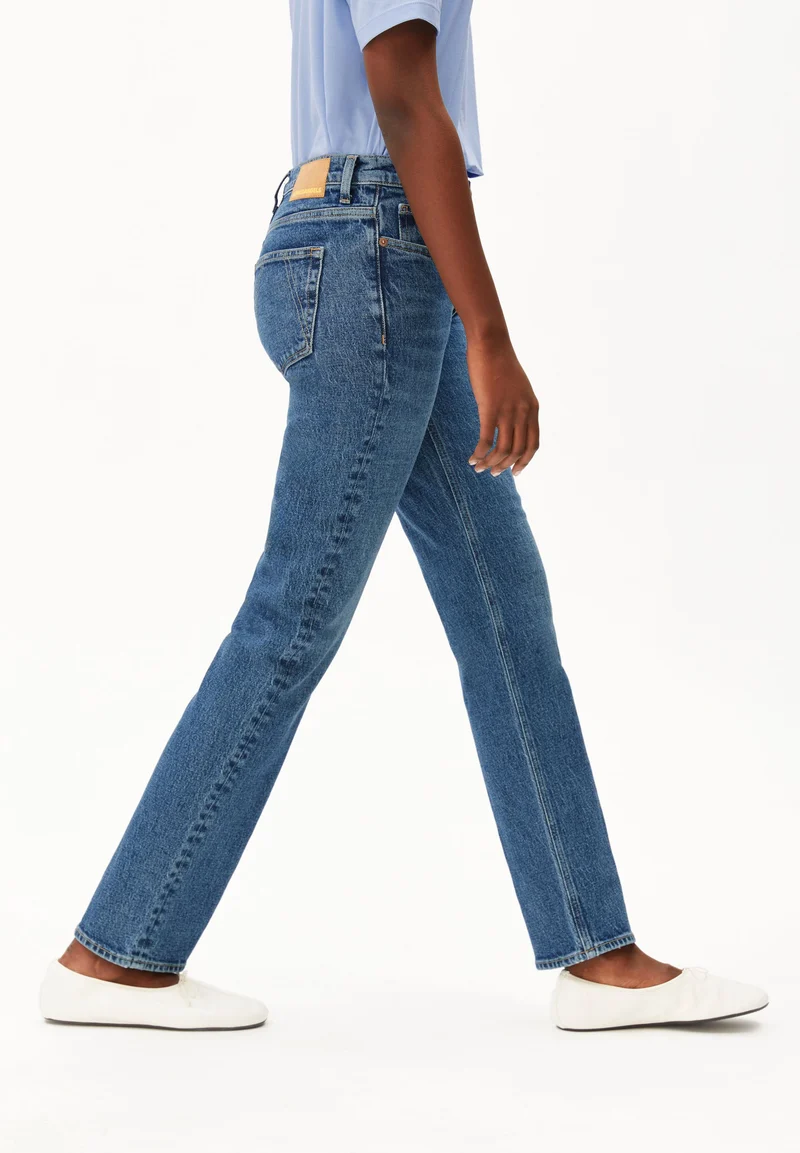 CARENAA MID WAIST STRAIGHT JEANS | atmospheric