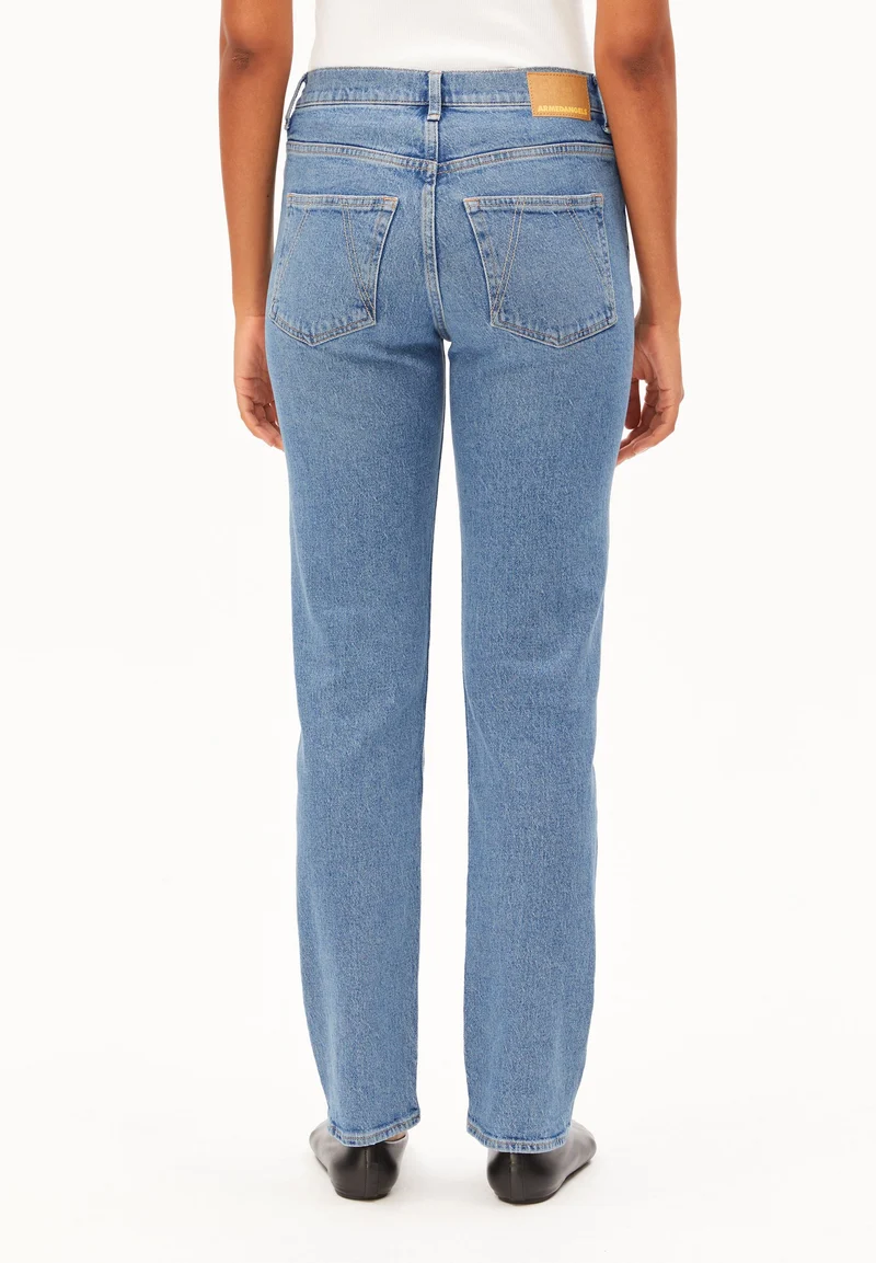 CARENAA MID WAIST STRAIGHT JEANS | capri