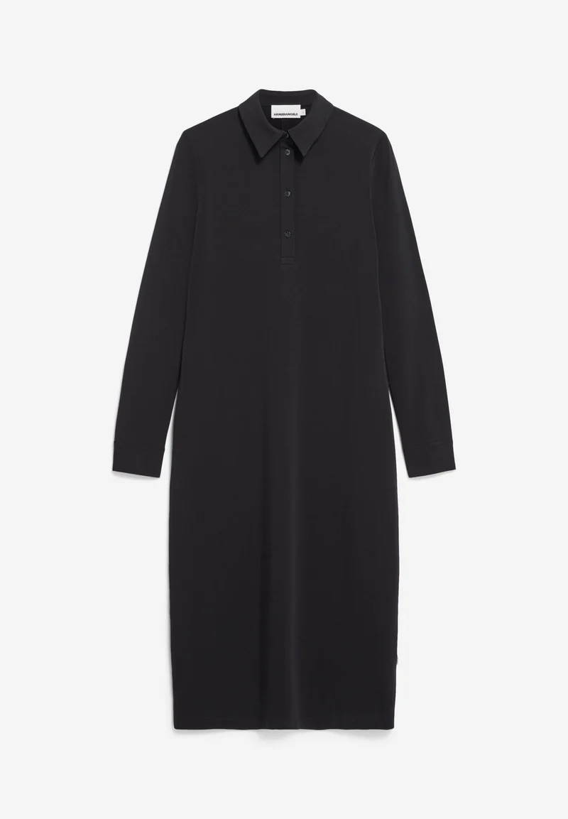 ANINIAA | black