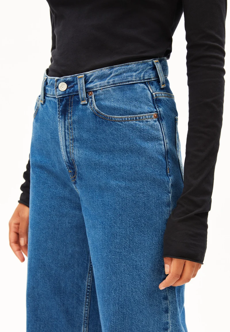 ENIJAA HIGH WAIST WIDE JEANS | daydream