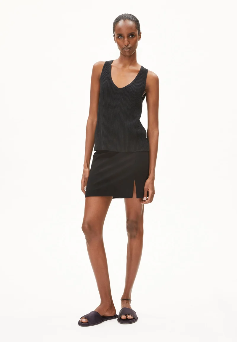 LEINEN-MIX STRICKTOP | black