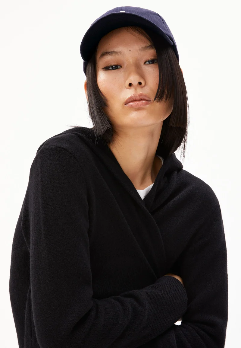 WANDAA | black