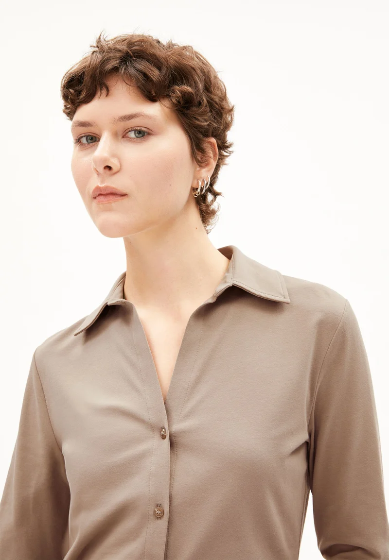 NALAANNIA BLUSE | shiitake