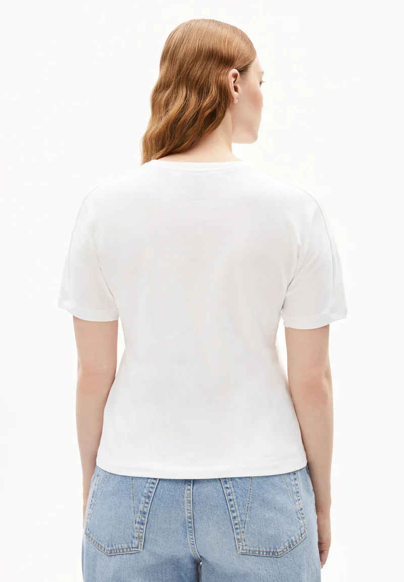 FRODINAA | white