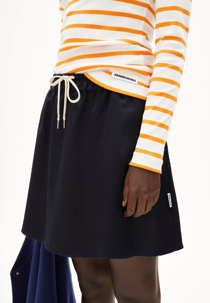 MAYWAA STRIPES | white-light tangerine