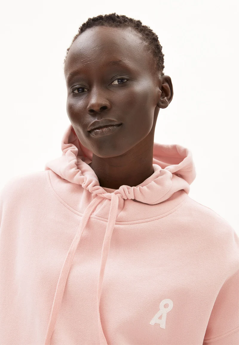 ICONIC Å FRANCISARAA HOODIE | rosalilly
