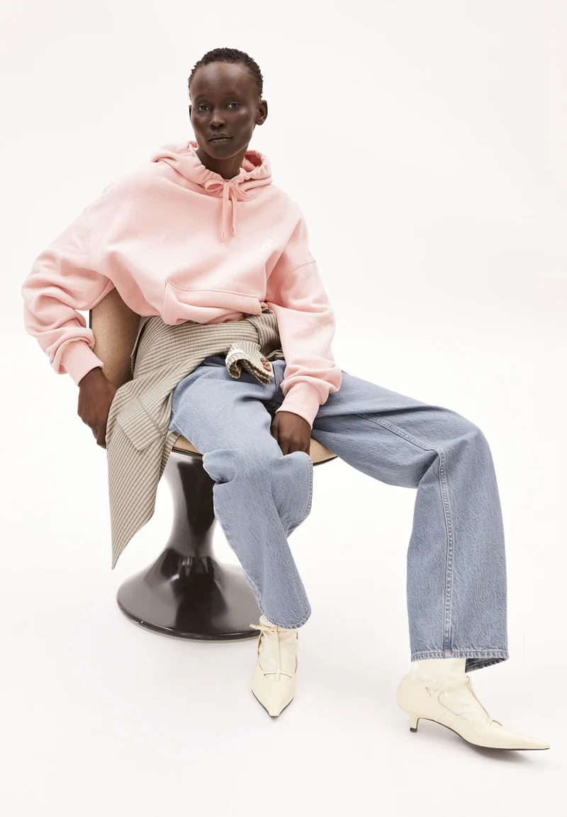ICONIC Å FRANCISARAA HOODIE | rosalilly