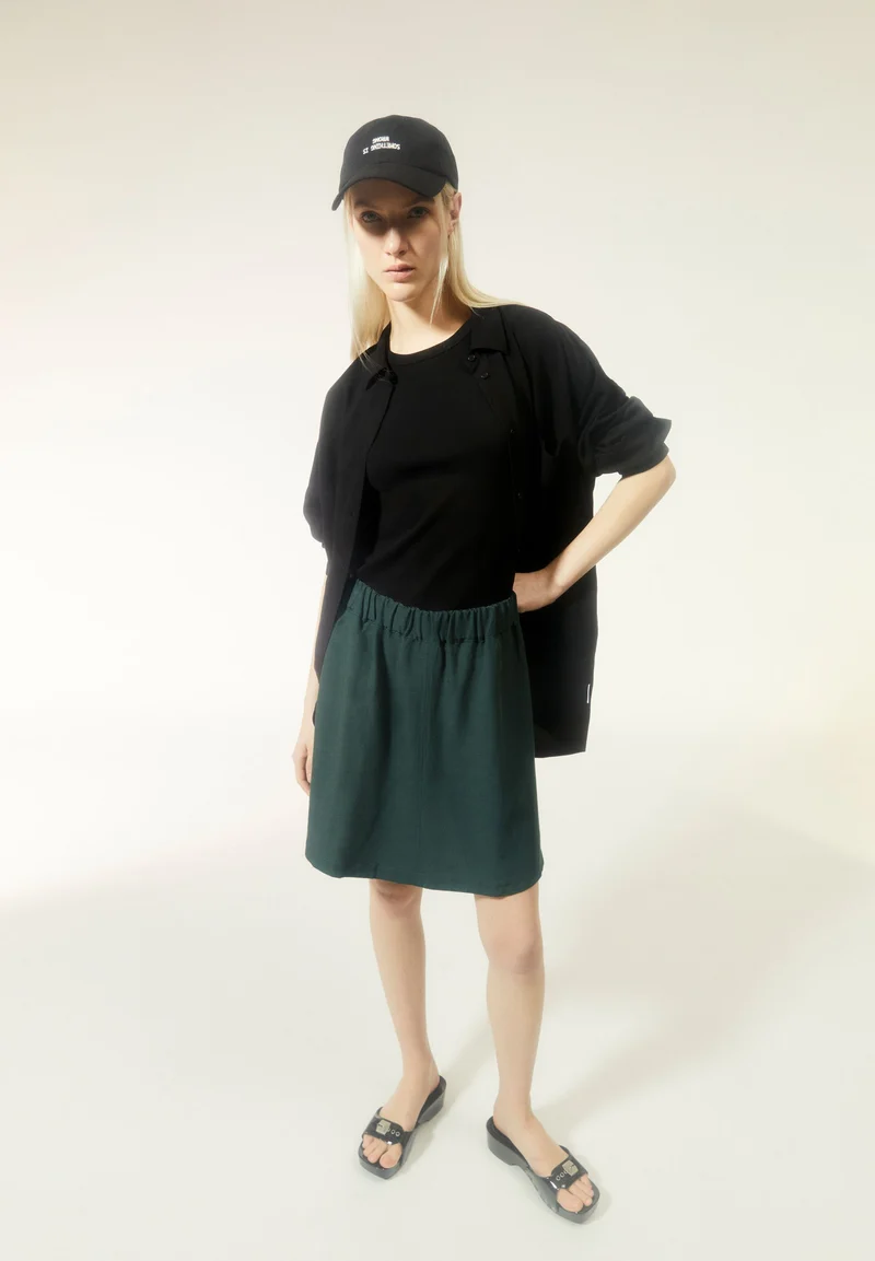 KESIAA LINO | space steel