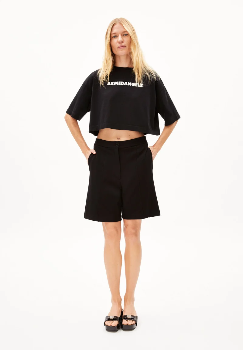 LARIAA ARMEDANGELS | black