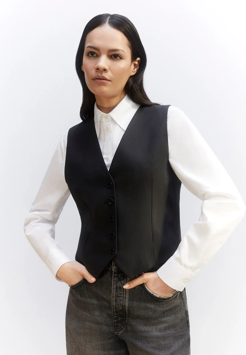 SINERIAA VEST | black