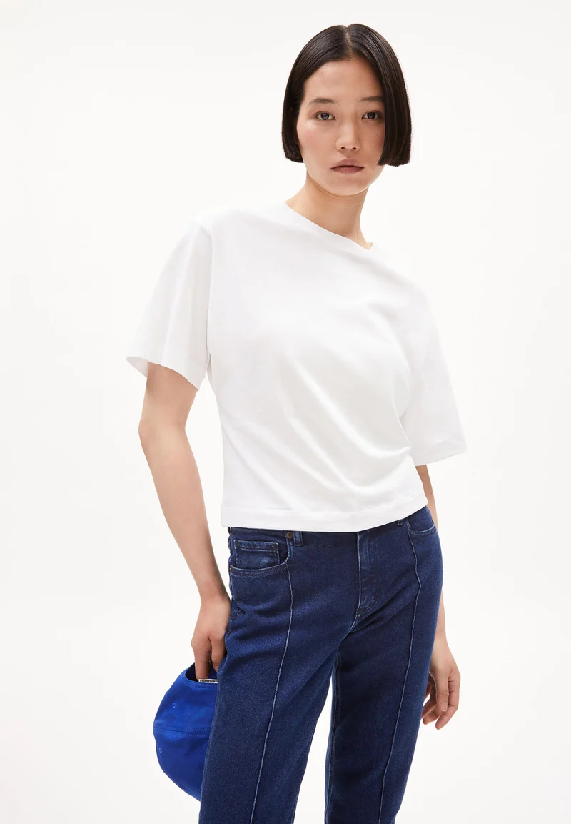HERSILIAA | white