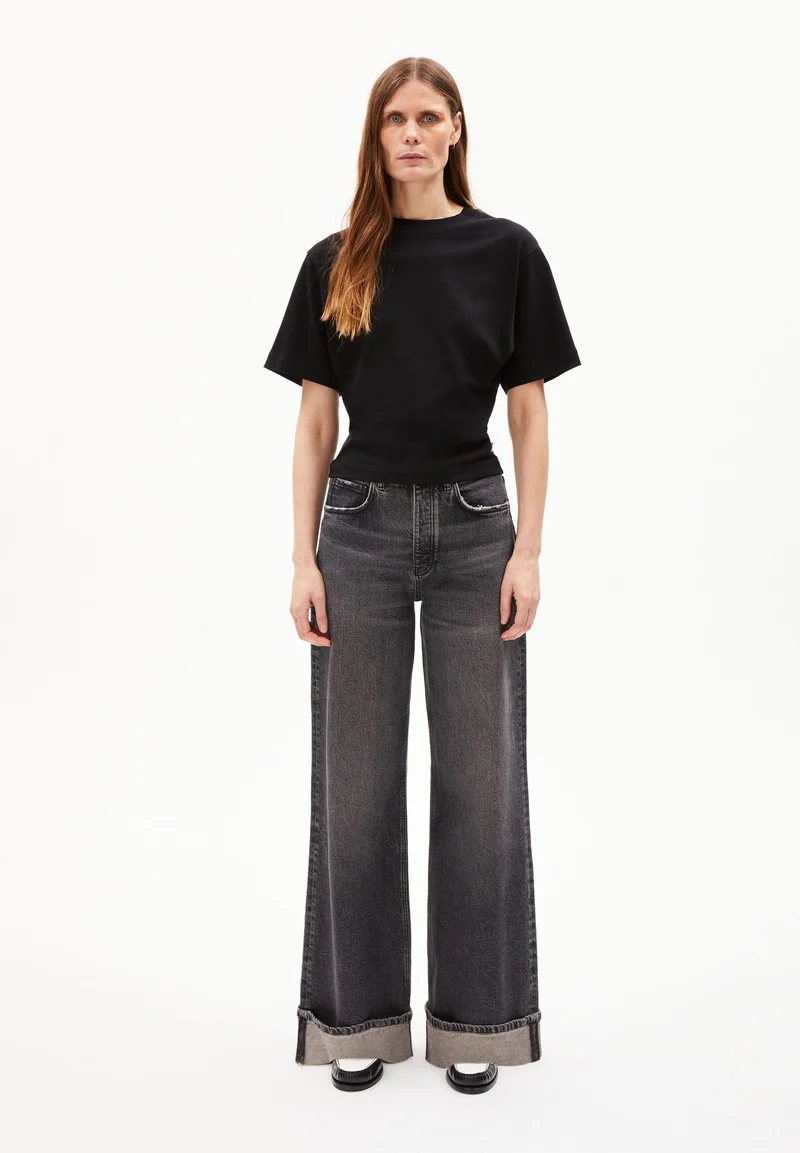 HERSILIAA | black