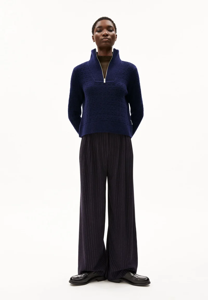 TULIPAA | deep sea blue