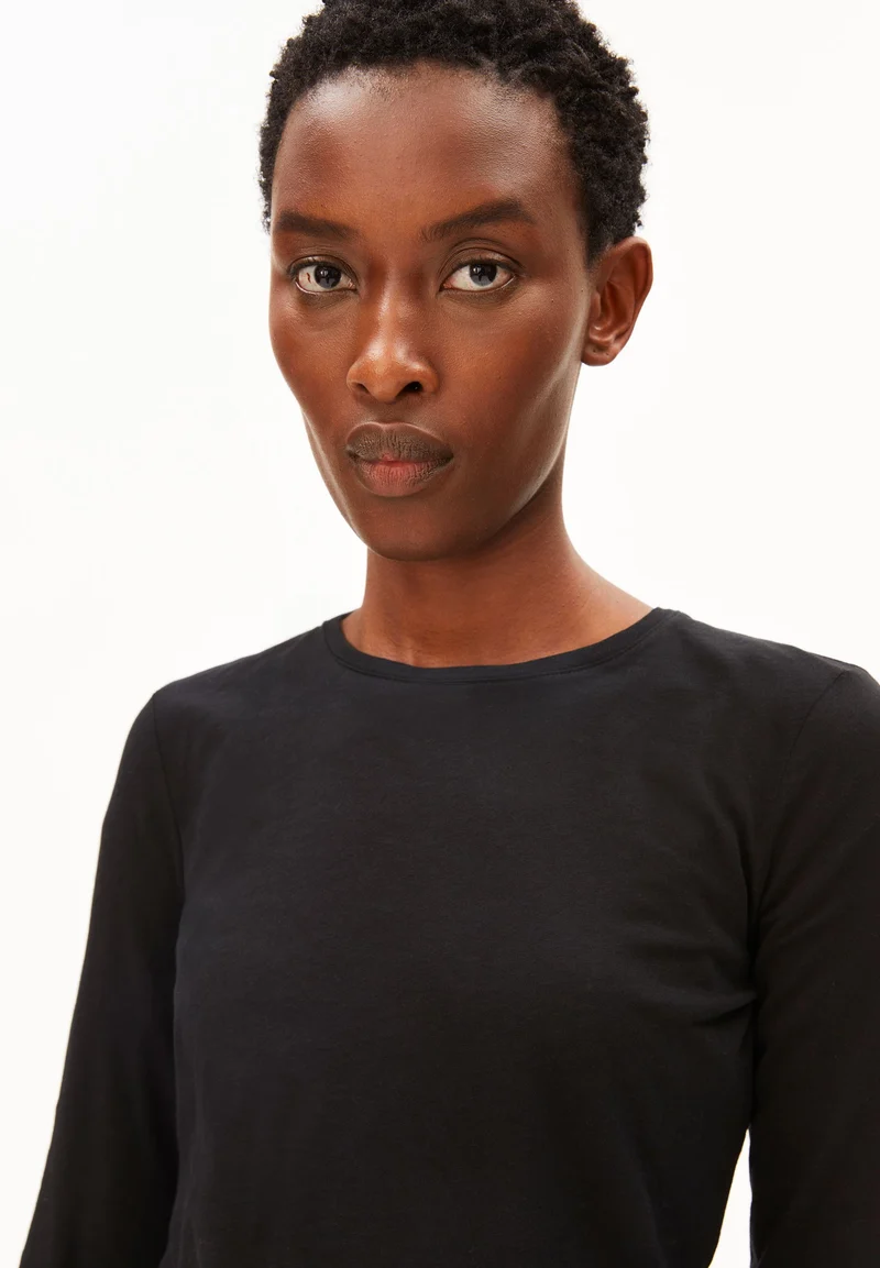 EINIAARA SOFT LANGARMSHIRT | black