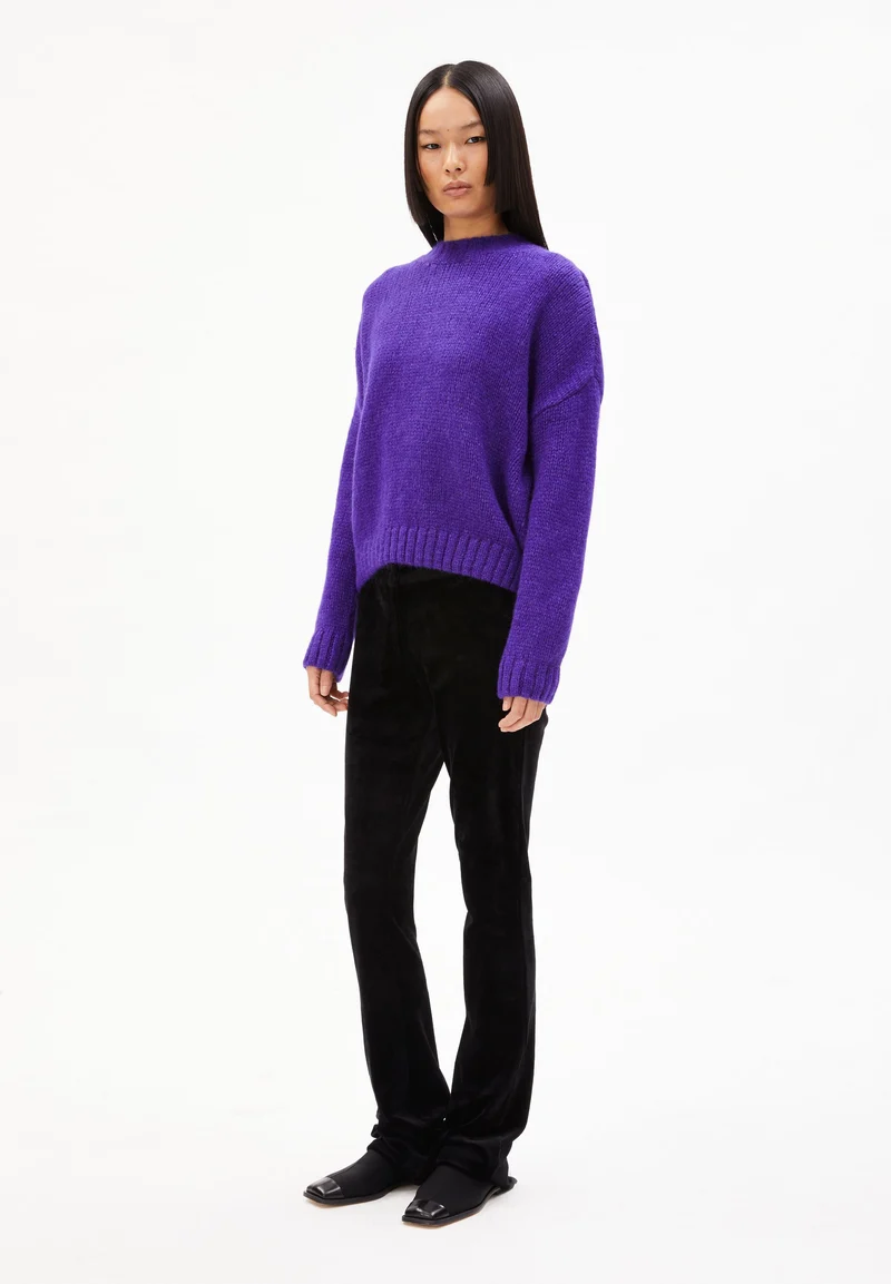 INARAA PUIJPU | indigo lilac
