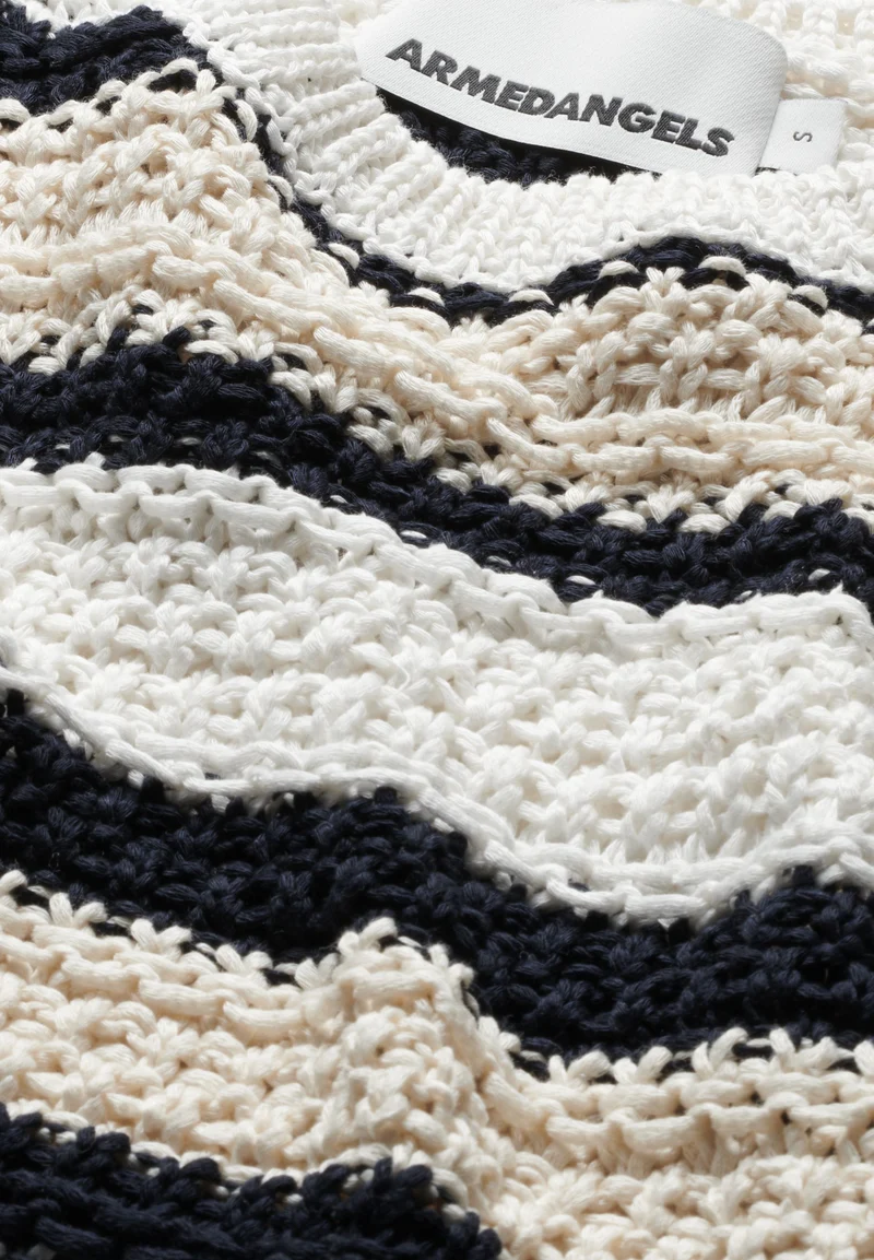 CLAAIRE STRIPES | raw white-night sky