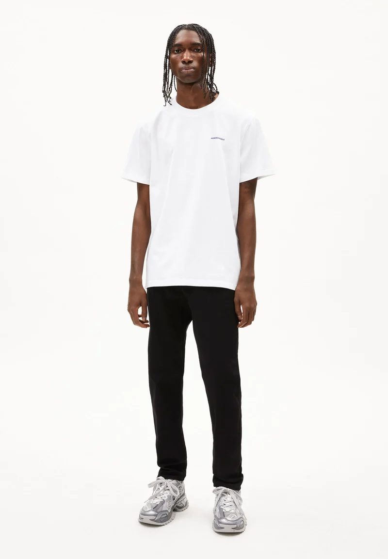 MAARKOS LIGHT SMILE | white