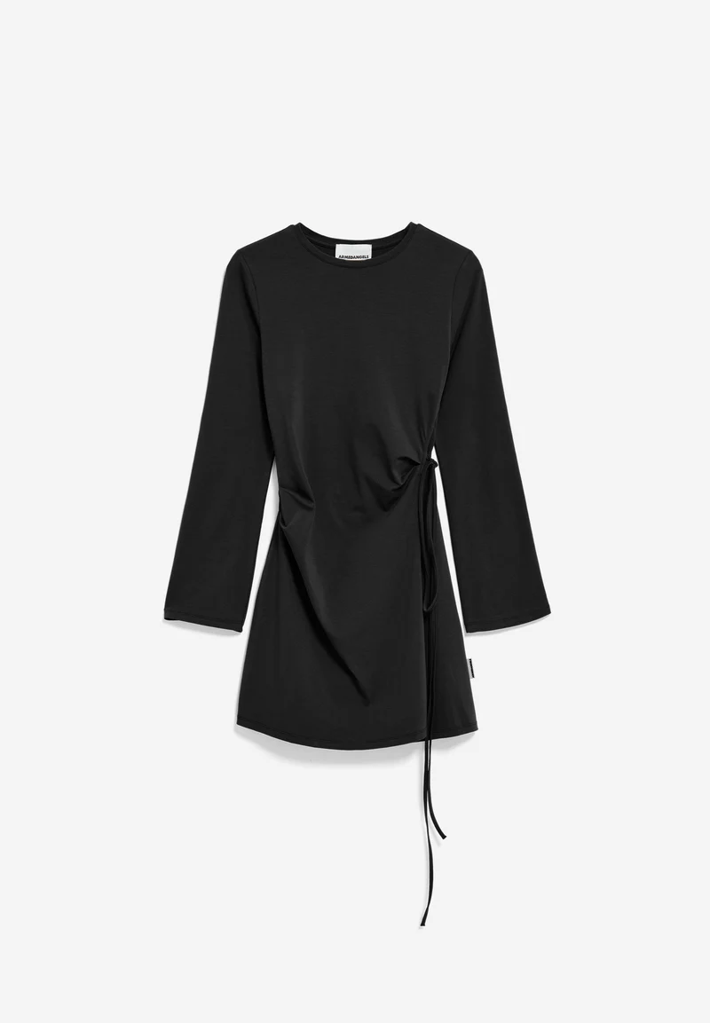 CEETAA | black