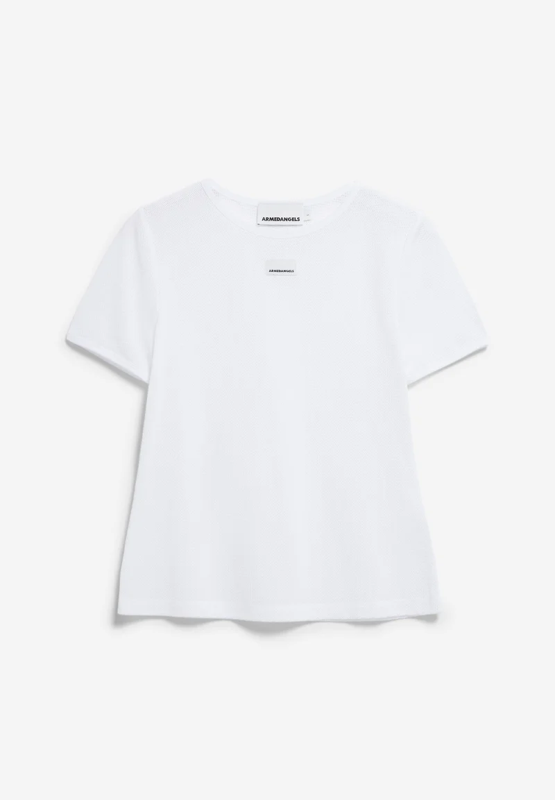 ANKIAA | white