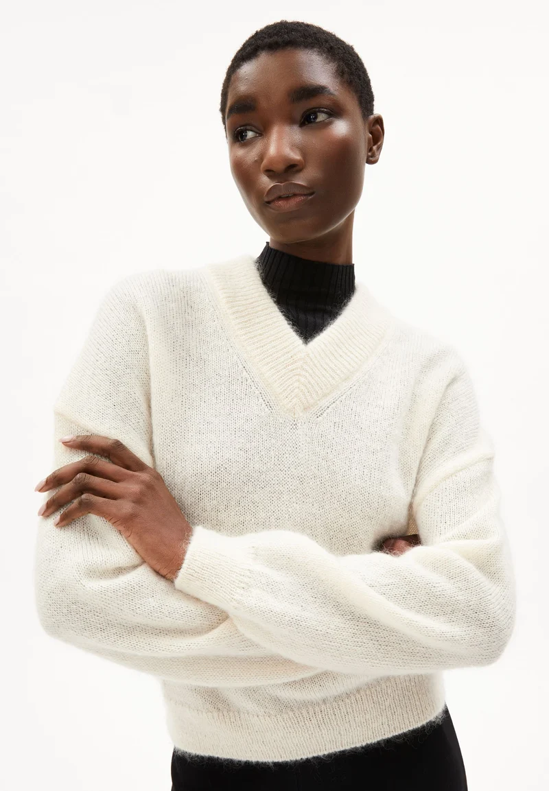 ALBASAA MOHAIR | oatmilk