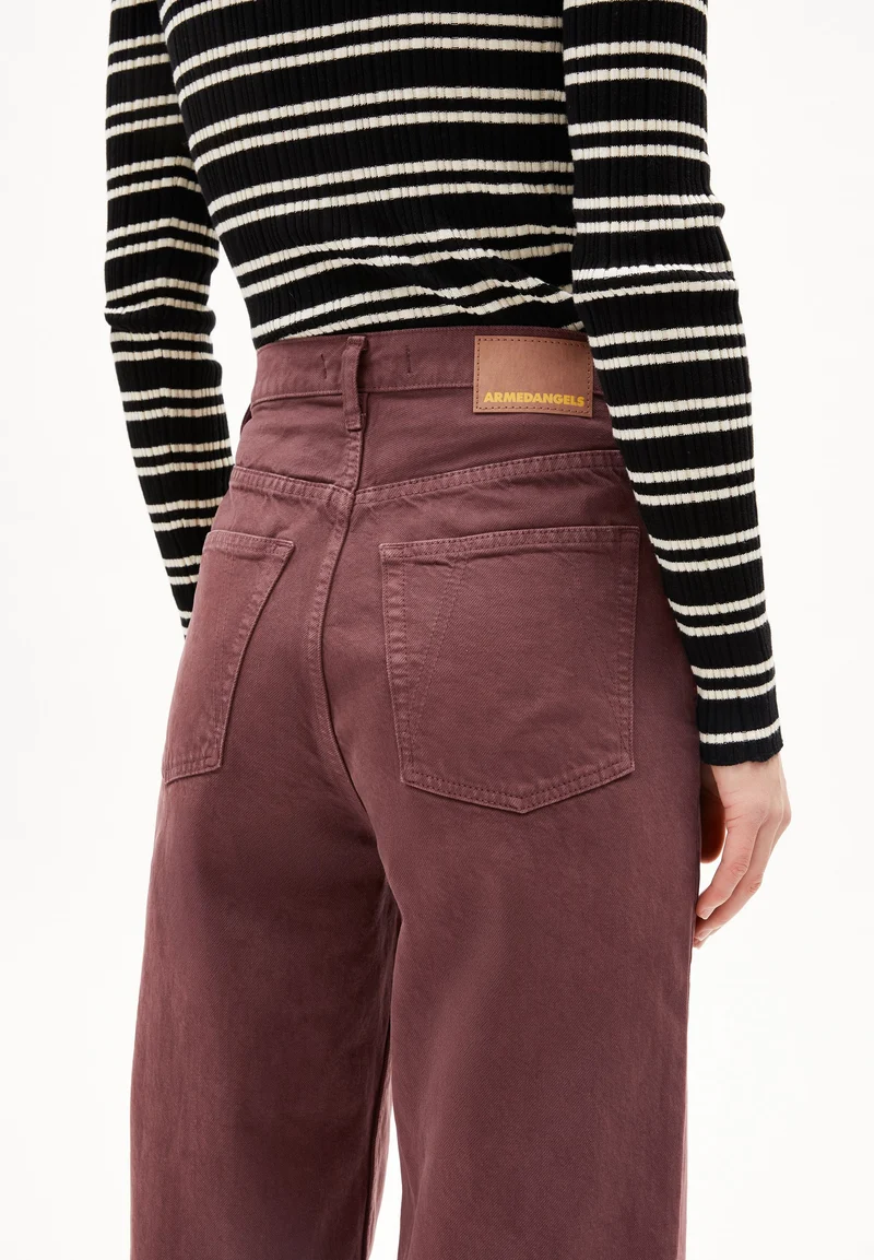 ENIJAA HIGH WAIST WIDE JEANS | dark berry