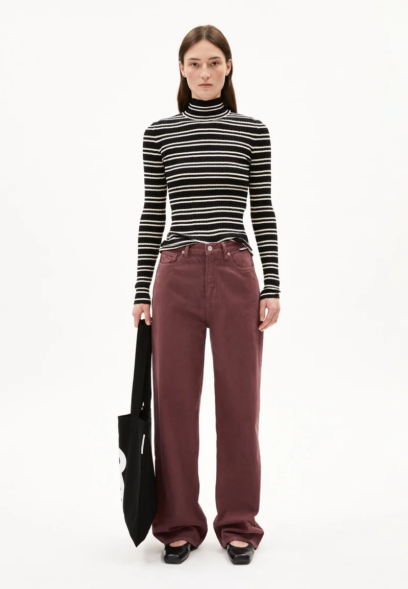ENIJAA HIGH WAIST WIDE JEANS | dark berry